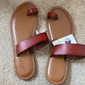 Cute never worn Sandals
